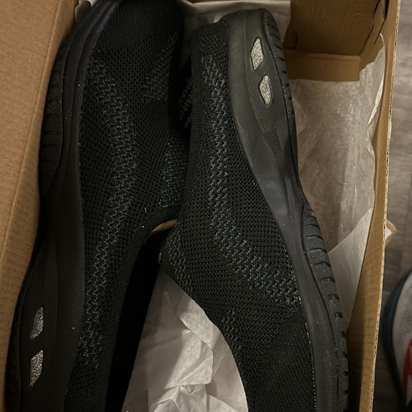 Skechers Women's Commute Time in Knit to Win Sz 11 - Picture 8 of 9